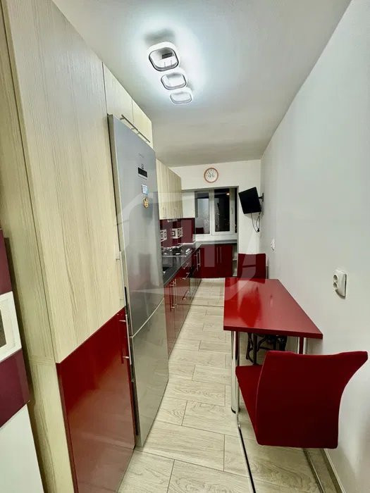 Apartament 2 camere, decomandat, parcare, Manastur zona Mehedinti