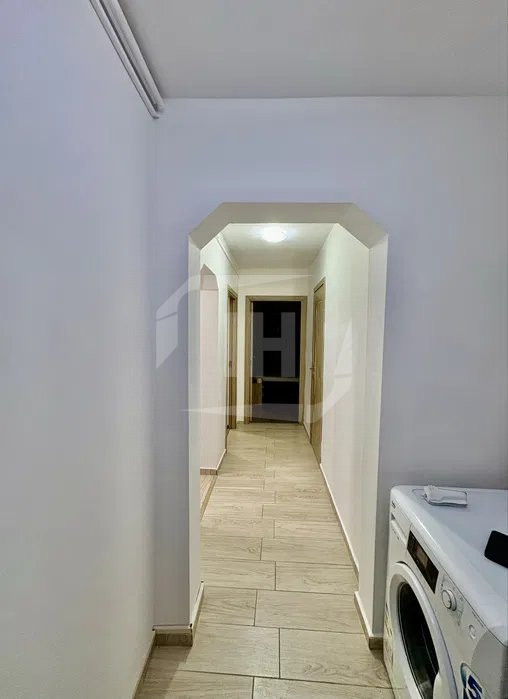 Apartament 2 camere, decomandat, parcare, Manastur zona Mehedinti