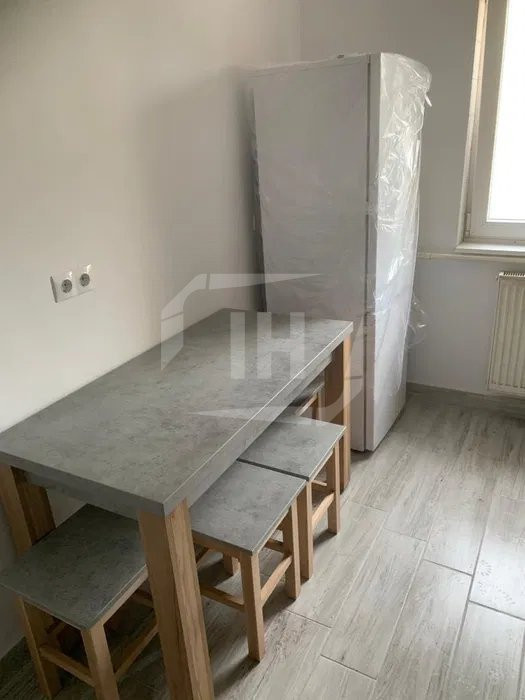 Apartament 2 camere, semidecomandat, Manastur zona BIG