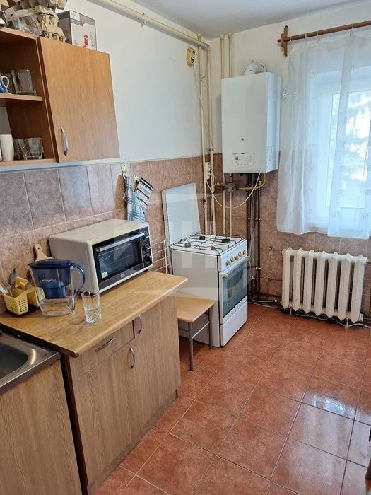 Apartament 2 camere, decomandat, etajul 2, Zorilor