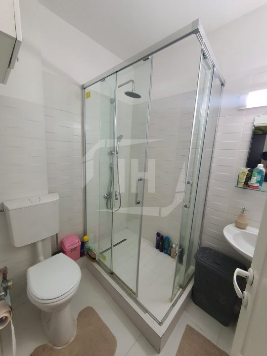 Apartament  decomandat, etaj intermediar, zona Liviu Rebreanu.