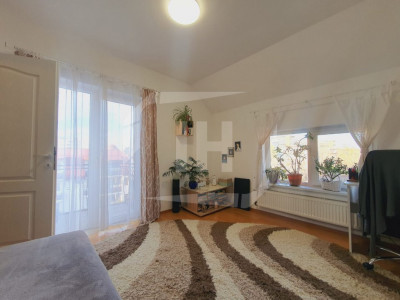 Apartament  decomandat, etaj intermediar, zona Liviu Rebreanu.