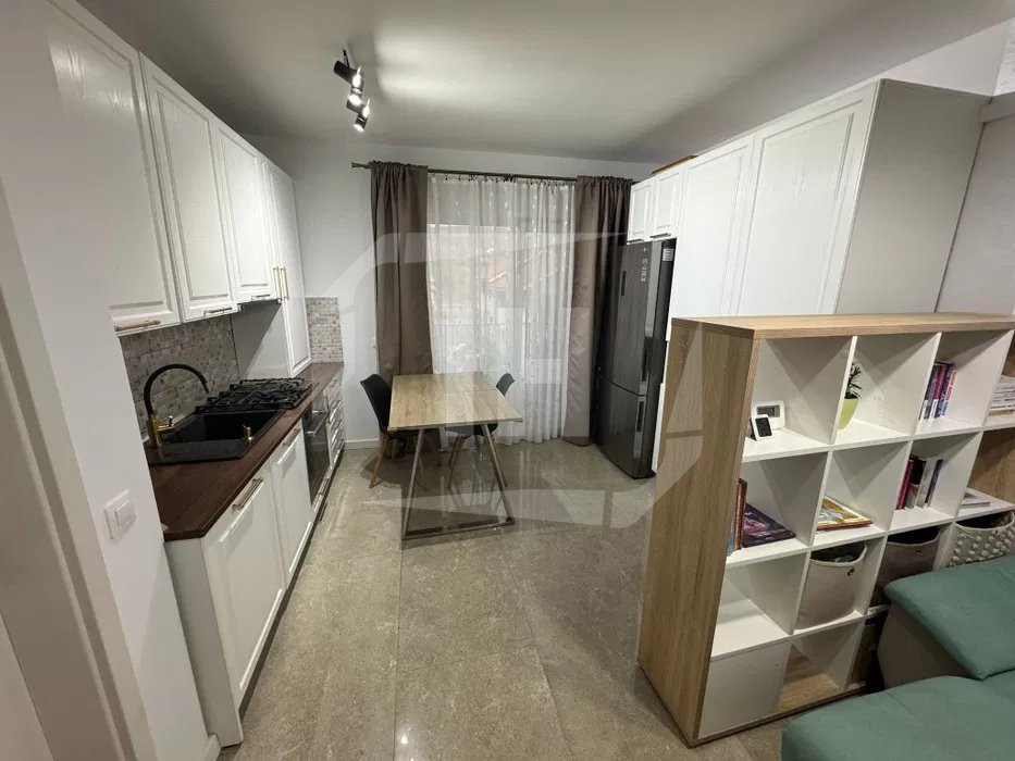 Apartament cu 2 camere la cheie