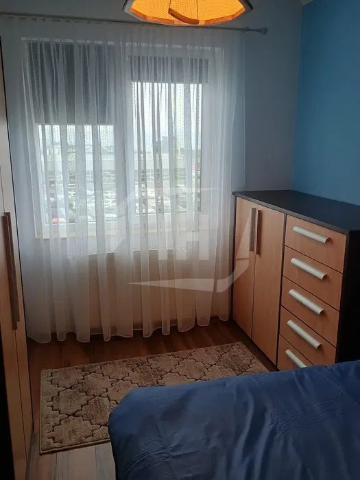 Apartament 2 camere, semidecomandat, parcare, Calea Turzii