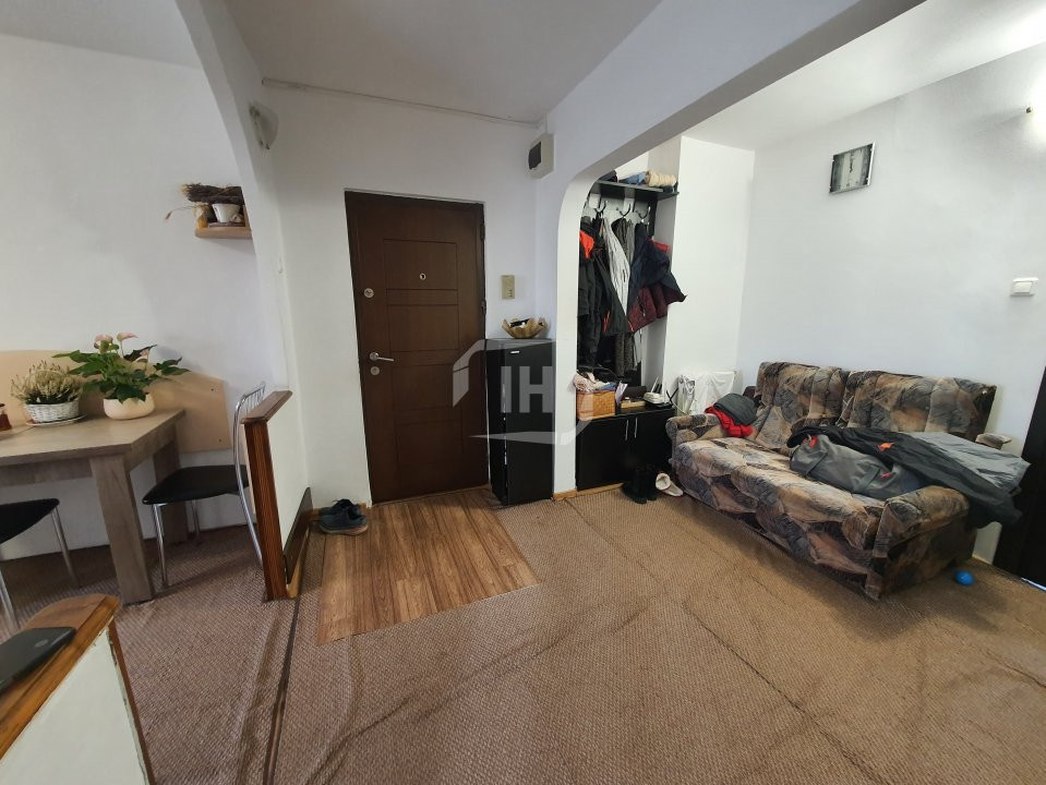 Apartament cu 3 camere, decomandat, 2 parcari, Marasti