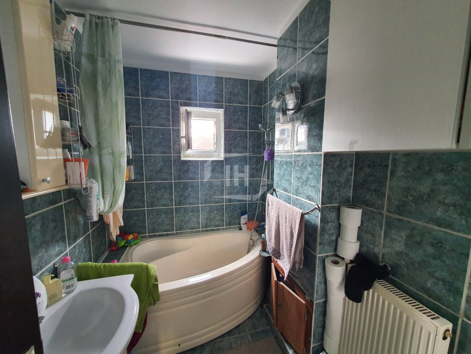 Apartament cu 3 camere, decomandat, 2 parcari, Marasti