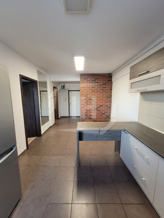 Apartament cu 1 camera, etaj intermediar, zona Iulius Mall