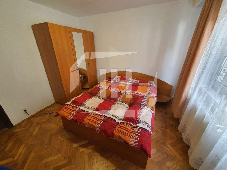 Apartament cu 3 camere, decomandat, zona Iulius Mall