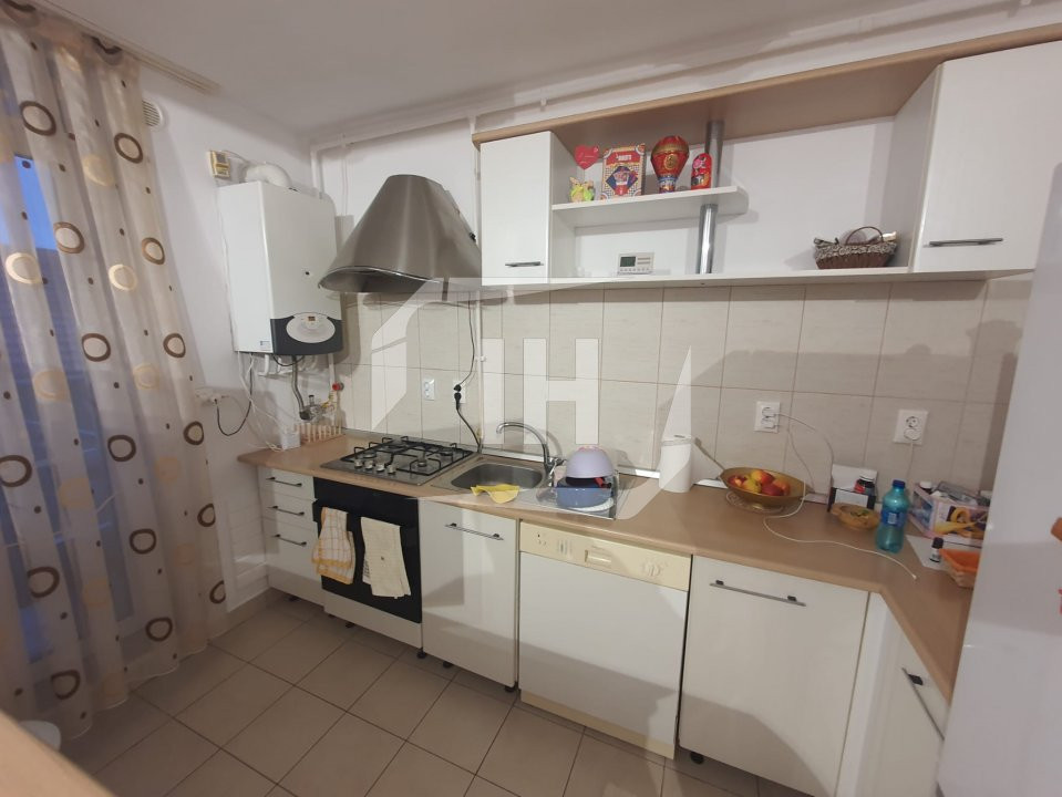 Apartament cu 2 camere, etaj intermediar, Borhanci