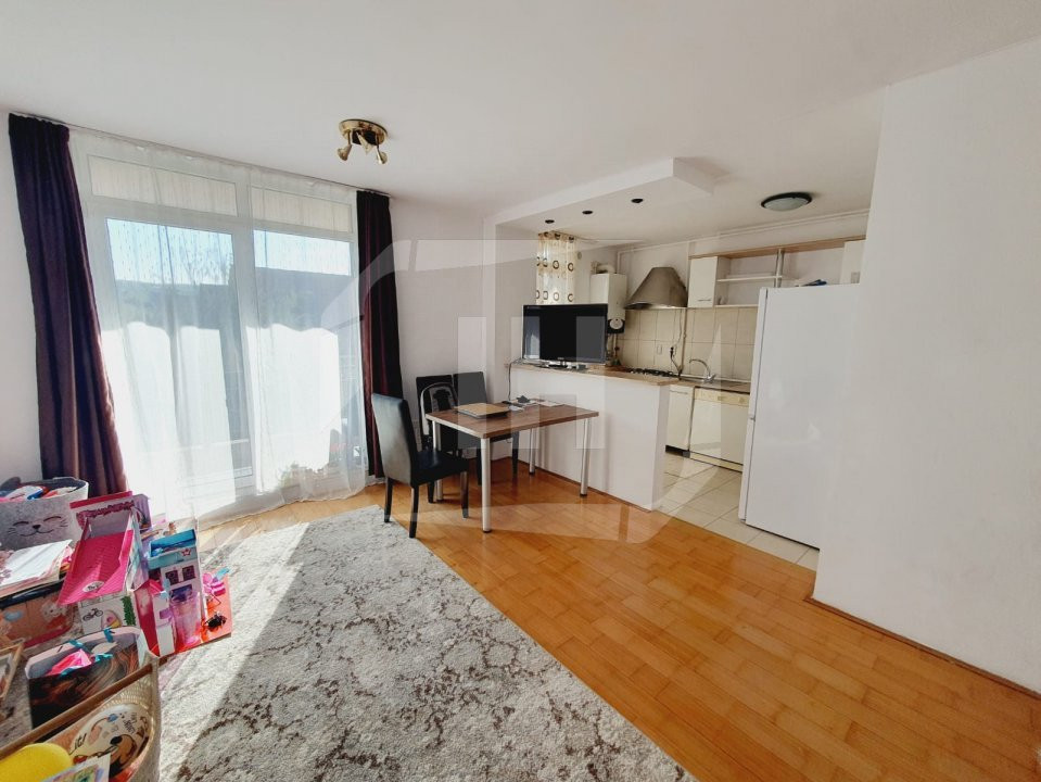 Apartament cu 2 camere, etaj intermediar, Borhanci