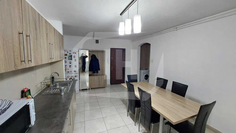 Apartament 2 camere, decomandat, 54 mp utili, balcon, in zona Kaufland Marasti