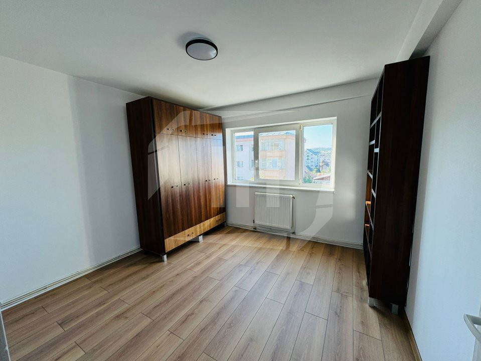 Apartament 2 camere, decomandat, langa Iulius Mall