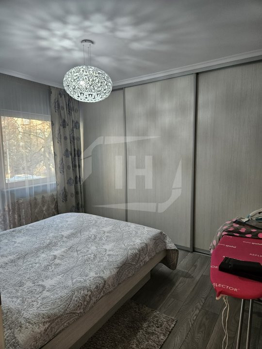 Apartament 3 camere, 2 bai, balcon, etaj 1, la cheie, zona strazii Bucuresti