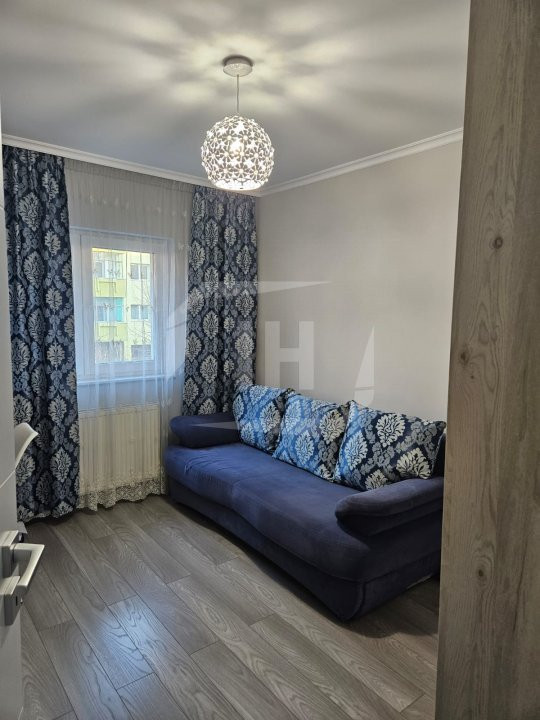 Apartament 3 camere, 2 bai, balcon, etaj 1, la cheie, zona strazii Bucuresti