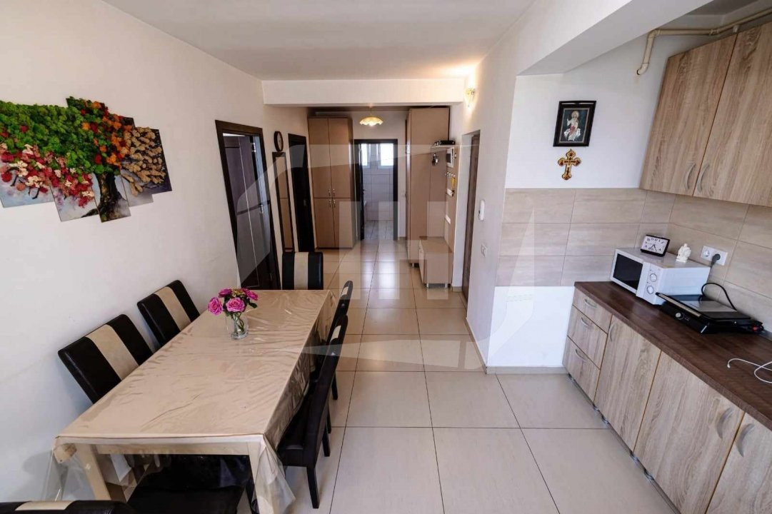 Apartament cu 2 camere, decomandat, etaj 1, zona Borhanci