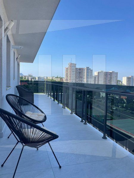 Penthouse cu 4 camere, 105 mp utili, terasa, zona Zorilor