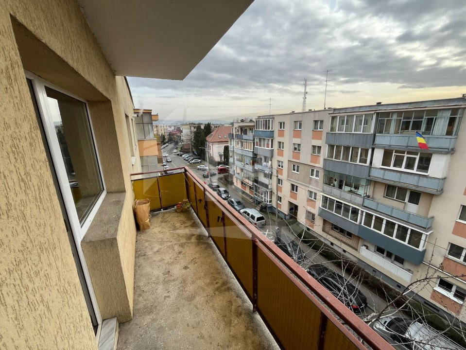 Apartament 3 camere, 2 bai, 2 balcoane, bloc izolat, zona OMV Marasti