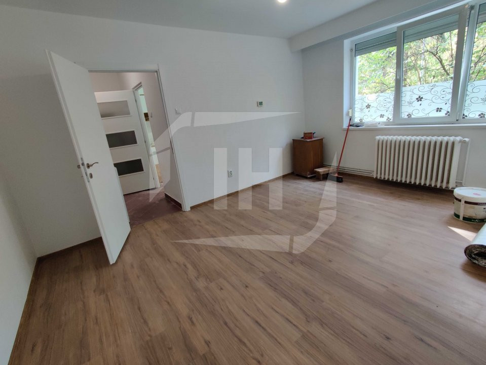 Apartament cu 2 camere, zona Iulius Mall