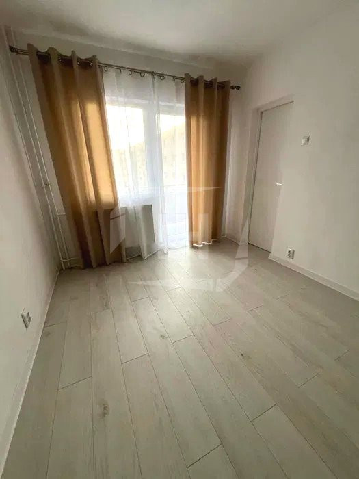 Garsoniera 23 mp, etaj 2/4, balcon, complet renovata in Marasti!