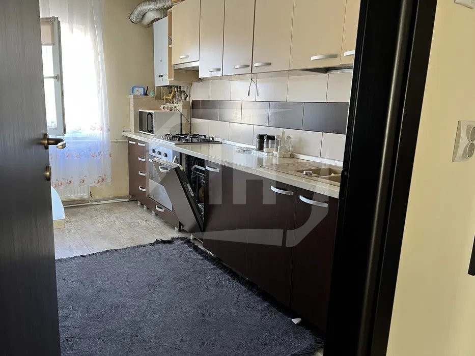 Apartament 4 camere, etaj intermediar, zona Observatorului