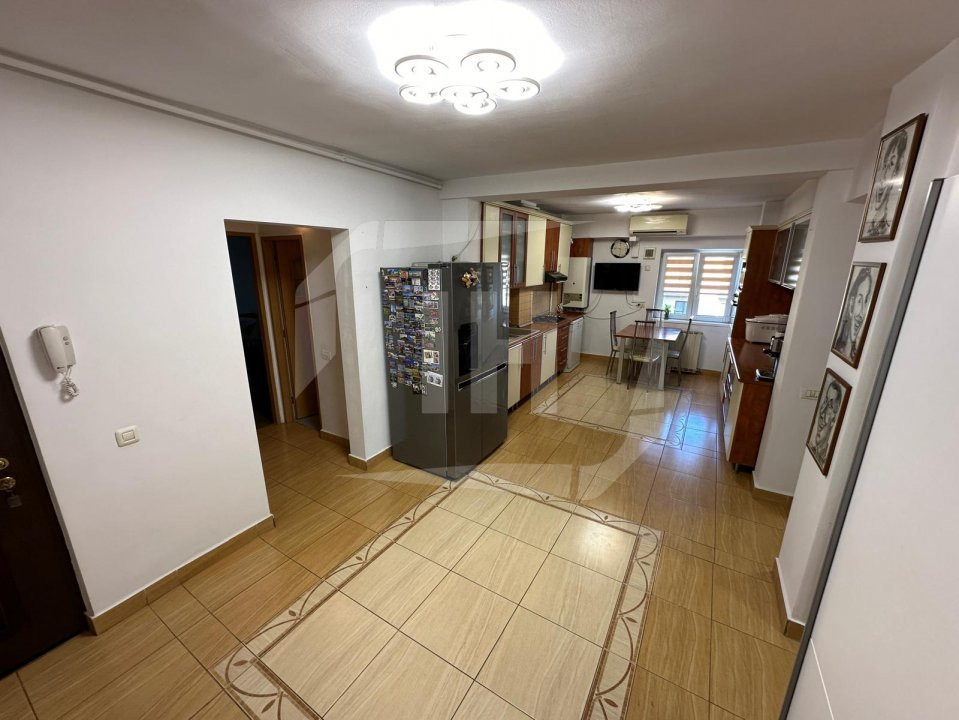 Apartament 3 camere, 2 bai, confort sporit, 90 mp, etaj 6/8 in zona FSEGA!